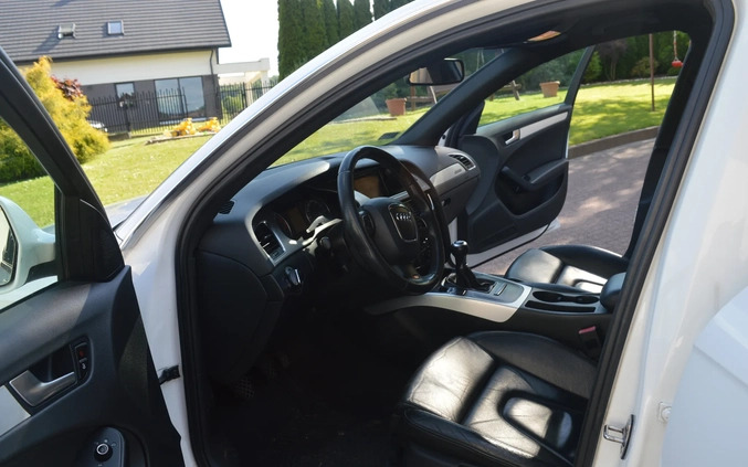 Audi A4 cena 33999 przebieg: 252000, rok produkcji 2009 z Milicz małe 232